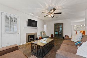 Gas fireplace